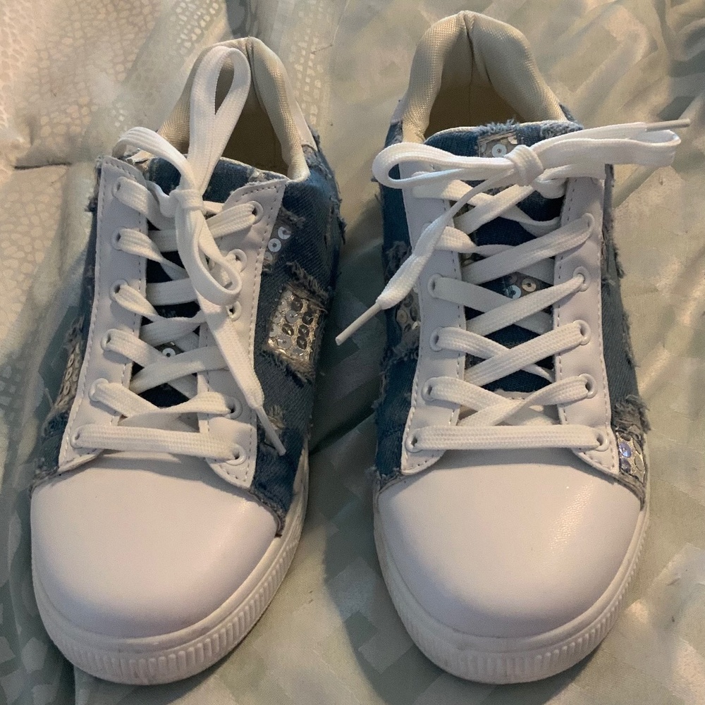 Ladies Fashion Sneakers